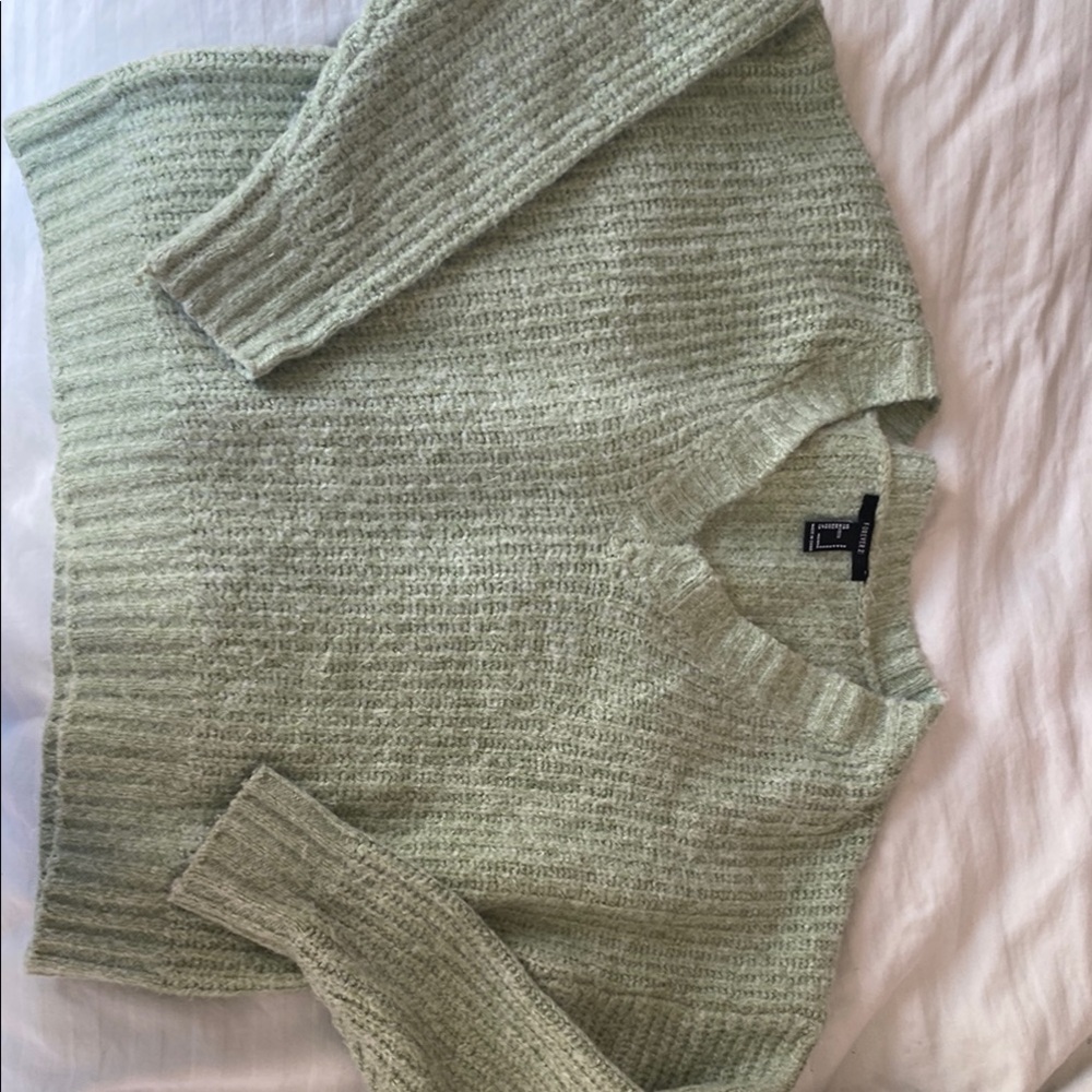 Forever 21 Green Ribbed V-Neck Sweater